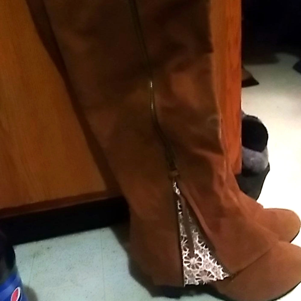 Brown suede like knee high boots size 8 or 39 nwot